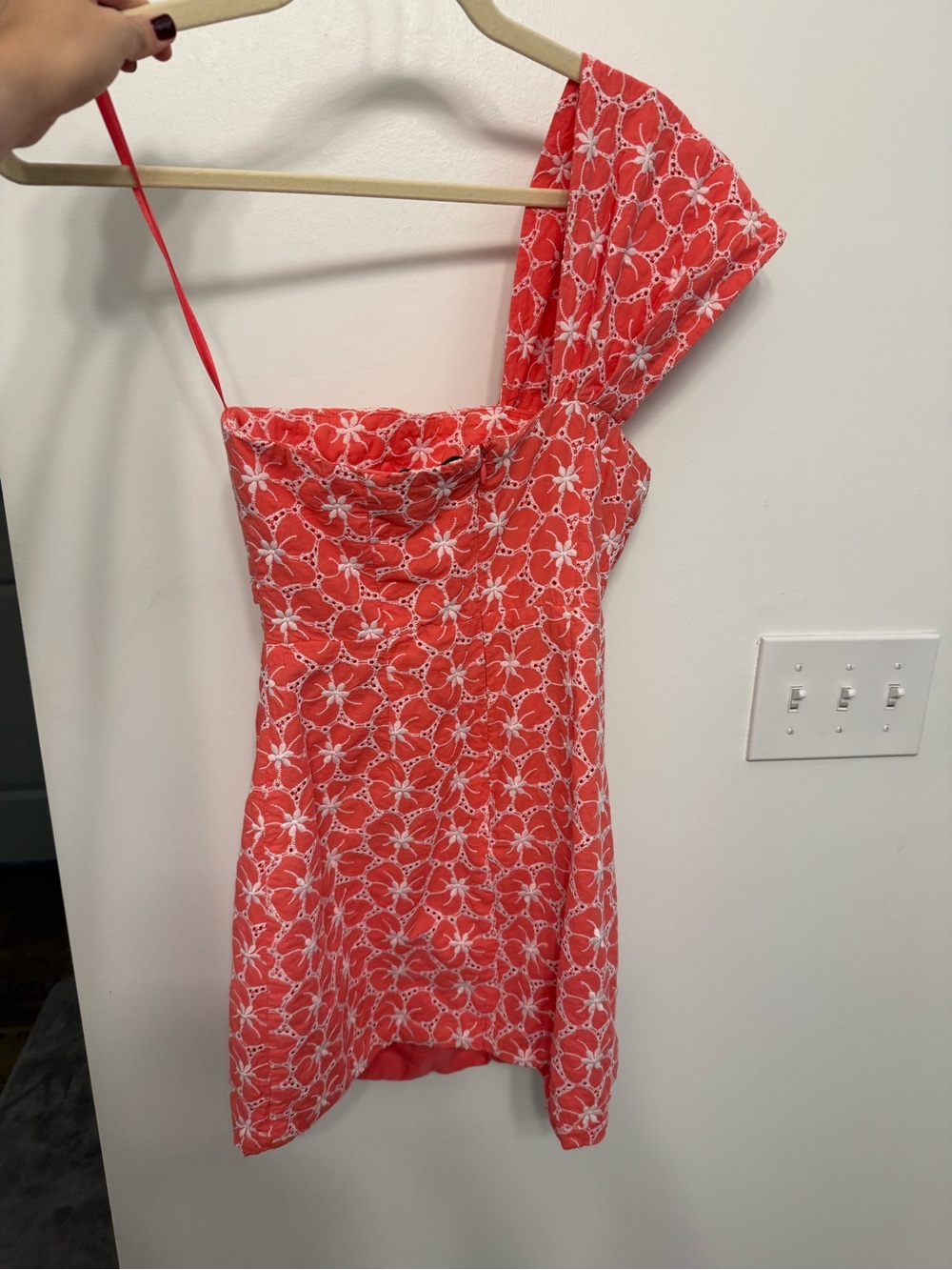DO+BE Coral One-Shoulder Floral Mini Dress